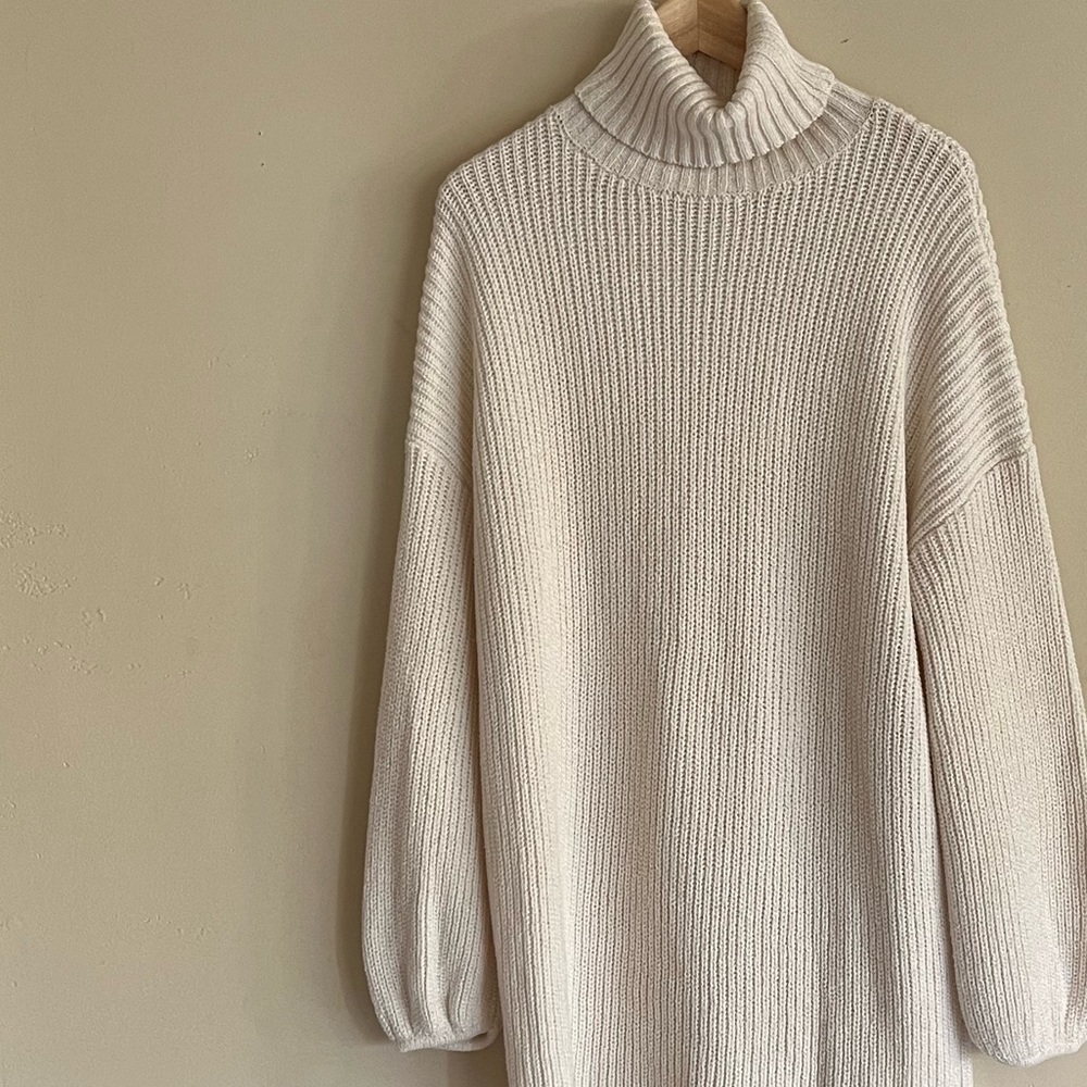 Zulu & Zephyr Cream Ribbed Turtleneck Sweater